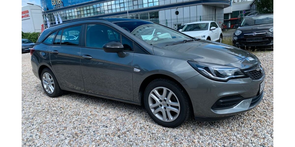 Opel Astra 52.650 km 9.999 &euro; Berlin-Spandau 13597