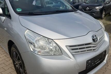 Toyota Verso 169.100 km 7.950 &euro; Berlin 12277