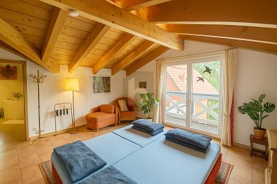 TRAUMHAFTES WOHNDOMIZIL IN FALKENSEE MIT RENDITE - Zweifamilienhaus Falkensee | Angebot:24635979