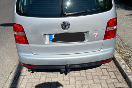 VW Touran 218.000 km 3.500 &euro; Berlin 12524