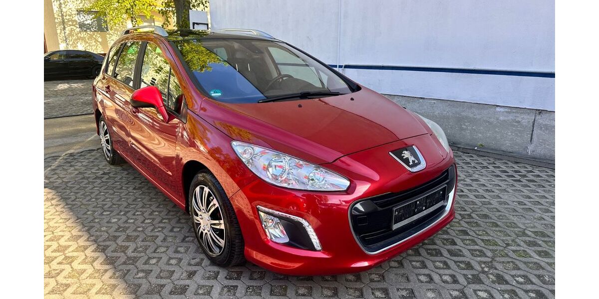 Peugeot 308 147.000 km 3.480 &euro; Berlin 13403