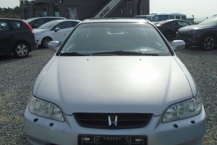 Honda Accord 136.000 km 4.499 &euro; Wildau 15745
