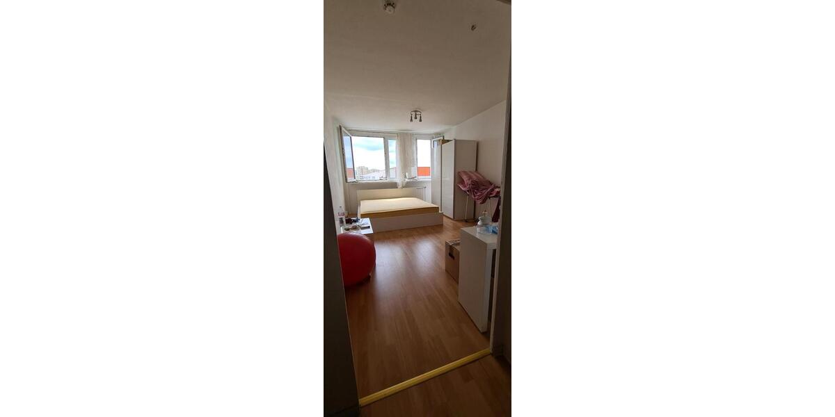 Etagenwohnung Berlin Lichtenberg - 1 Zimmer, 32 m&sup2;, 895&euro; | Angebot:26004822