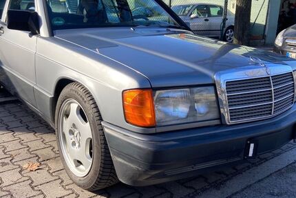 Mercedes-Benz 190 207.000 km 4.990 &euro; Berlin 13599