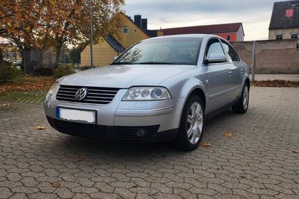 VW Passat 260.581 km 2.950 &euro; Berlin 12437