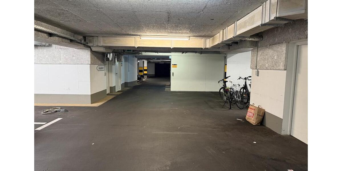 Garagen / Stellplätze Berlin Mitte - 170&euro; | Angebot:25055754