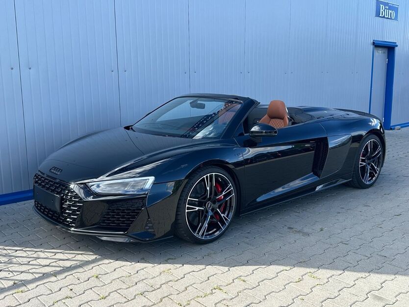Audi R8 2.000 km 190.500 € Berlin 13055