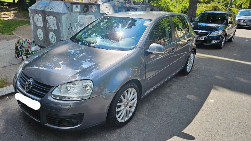 VW Golf 140.002 km 5.200 &euro; Berlin 12167