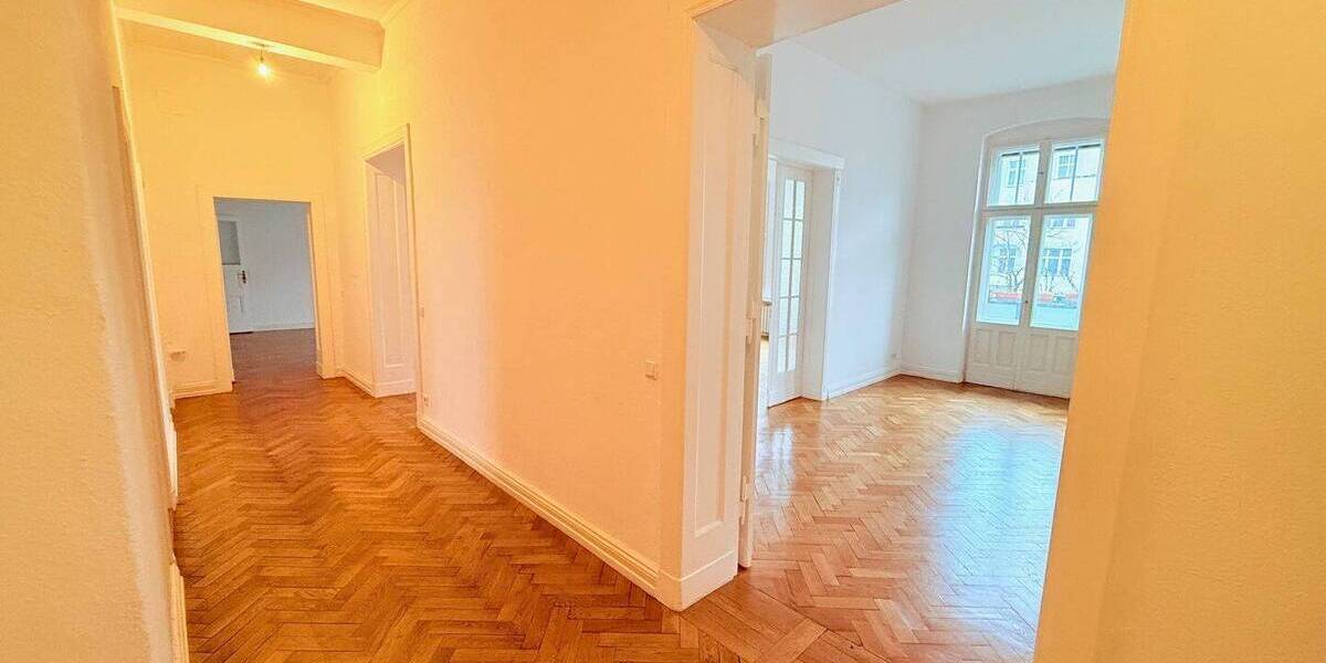 Etagenwohnung Berlin Charlottenburg - 6 Zimmer, 209 m&sup2;, 2.715&euro; | Angebot:25739907