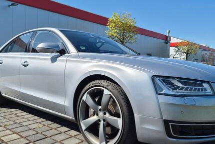 Audi A8 198.000 km 18.999 &euro; Berlin 12099