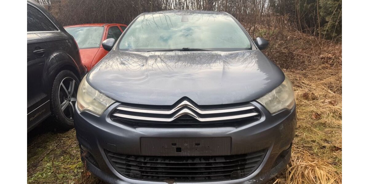 Citroen C4 165.432 km 3.900 &euro; berlin 10829