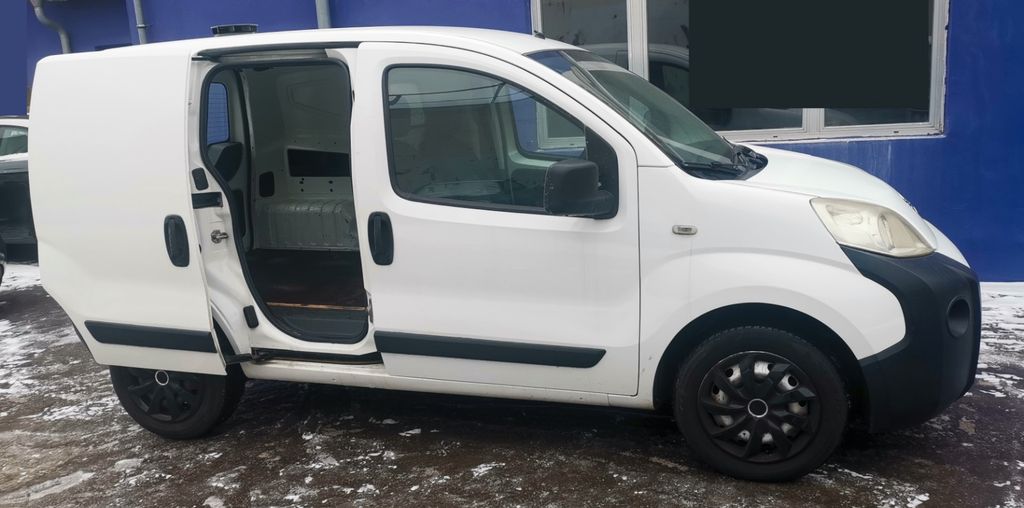 Peugeot Bipper 200.000 km 5.499 &euro; Berlin 13405