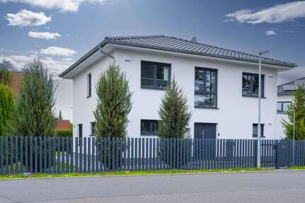 Haus zum Kaufen in Dallgow-Döberitz 940.000 € 150 m² 5 zimmer
