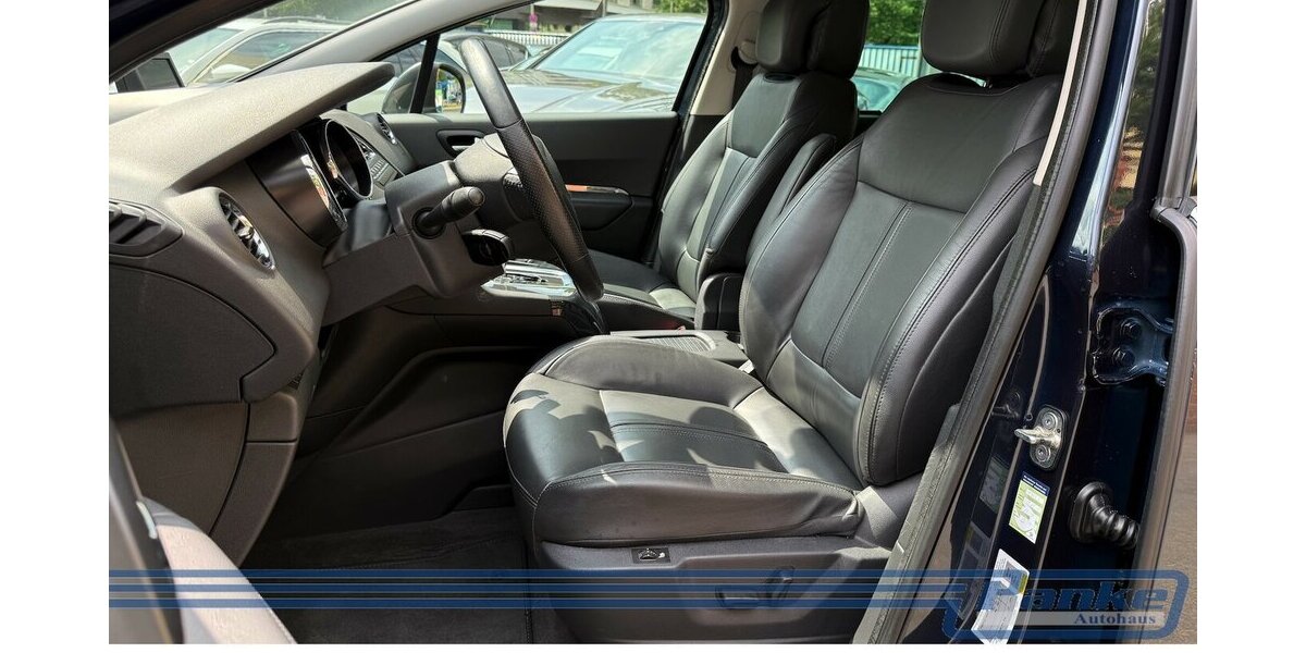 Peugeot 5008 Allure*HU-D*Pano*R-Cam*LED-T*Video*SHZ* 119.822 km 9.990 &euro; Berlin 13187