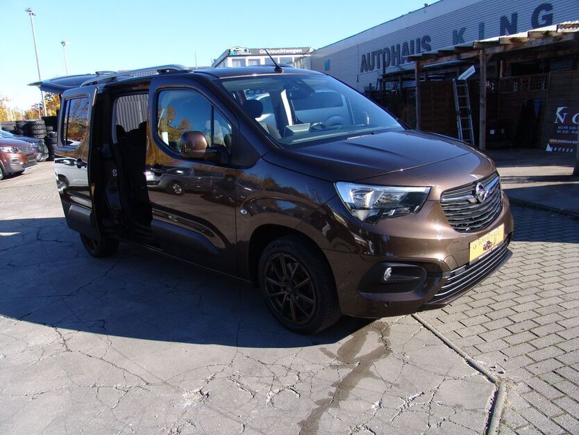Opel Combo 109.000 km 18.900 € Berlin 12681