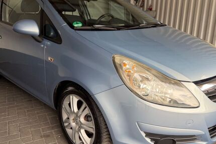 Opel Corsa 69.755 km 3.900 &euro; Berlin 12277