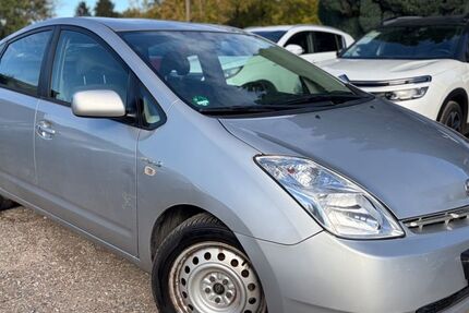 Toyota Prius 233.842 km 4.890 &euro; Berlin 13127
