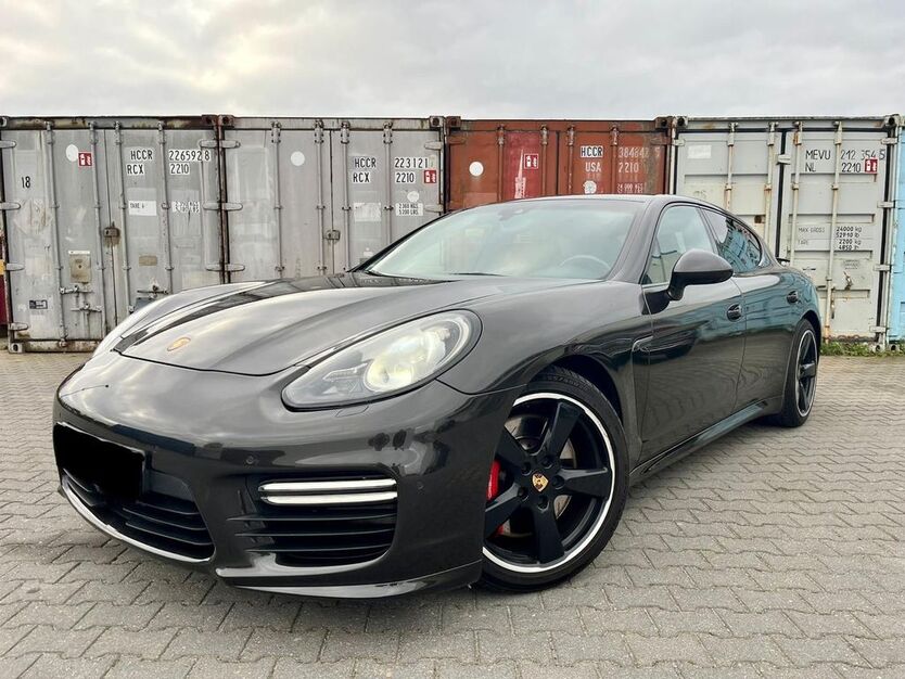 Porsche Panamera 133.100 km 46.500 € Berlin 13591