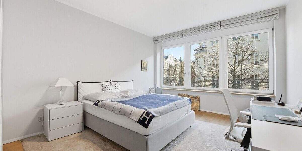 Etagenwohnung Berlin Charlottenburg - 6 Zimmer, 217 m&sup2;, 2.950.000&euro; | Angebot:25627175