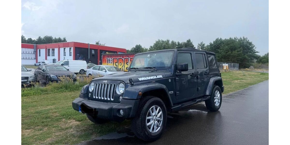 Jeep Wrangler 147.000 km 28.800 &euro; Velten 16727
