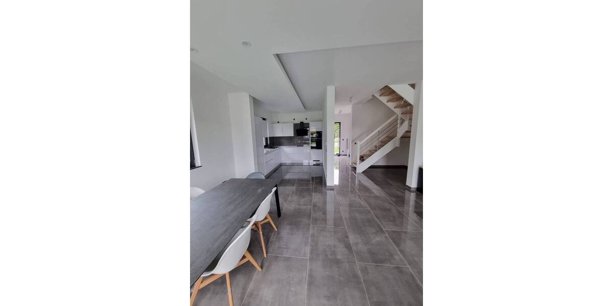 Doppelhaushälfte Berlin Altglienicke - 5 Zimmer, 160 m&sup2;, 2.900&euro; | Angebot:26247801