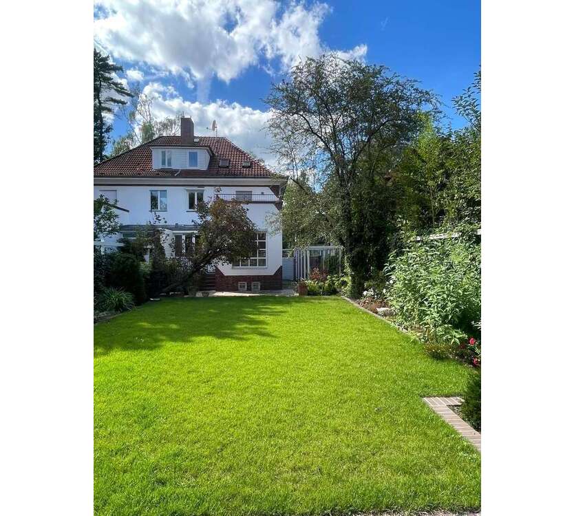 Haus zum Kaufen in Berlin 2.700.000 € 185 m²