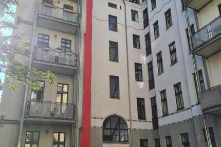 Wohnung zum Mieten in Berlin 2.429 € 143.91 m²