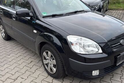 Kia Rio 200.000 km 1.200 € Berlin 13581