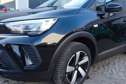 Opel Crossland (X) 86.996 km 11.950 &euro; Falkensee 14612