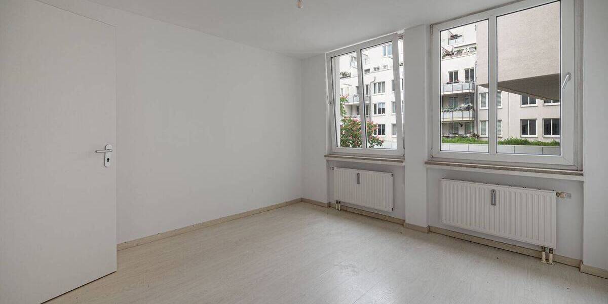 Etagenwohnung Berlin Lichtenberg - 4 Zimmer, 100 m&sup2;, 500.000&euro; | Angebot:26549955