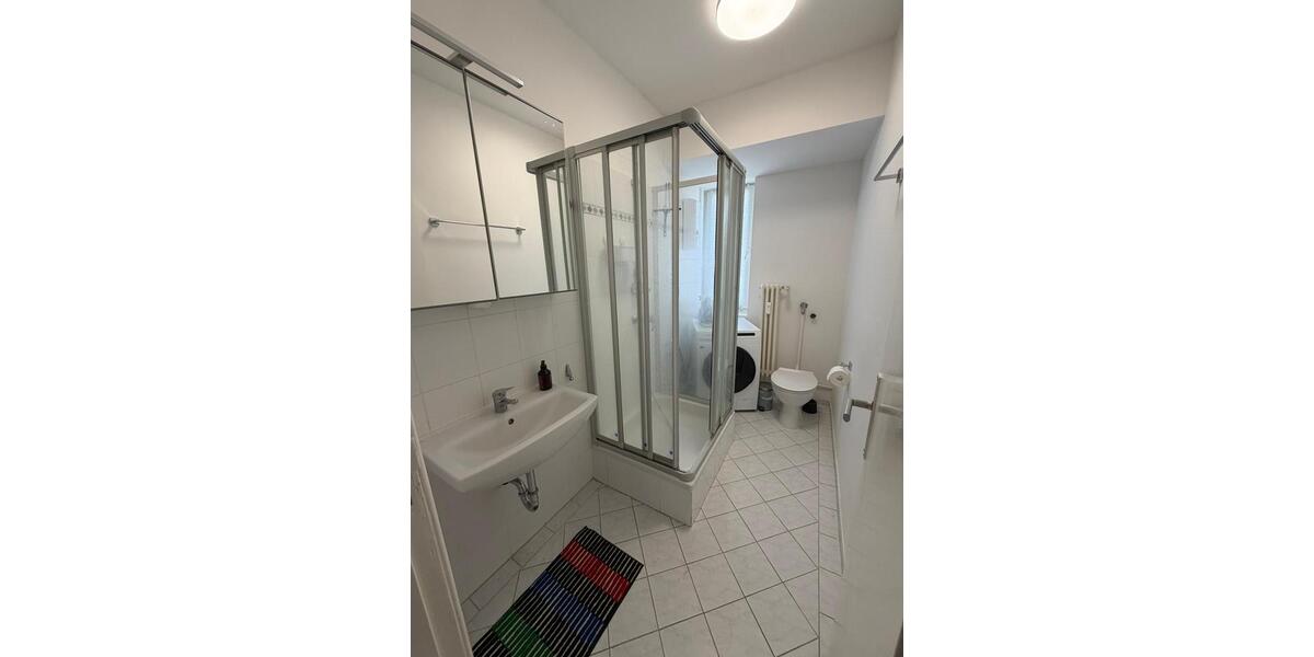 Etagenwohnung Berlin Charlottenburg-Wilmersdorf - 1 Zimmer, 39 m&sup2;, 1.200&euro; | Angebot:26690402
