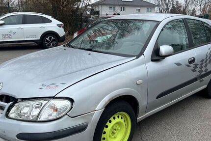 Nissan Almera