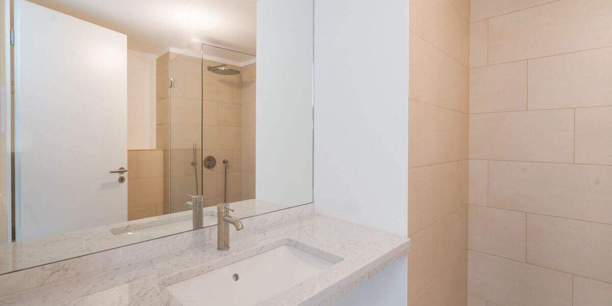 Etagenwohnung Berlin Friedrichshain - 1 Zimmer, 40 m&sup2;, 1.390&euro; | Angebot:25740311