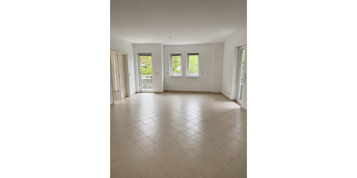 Etagenwohnung Kleinmachnow - 3 Zimmer, 130 m&sup2;, 2.080&euro; | Angebot:27180001