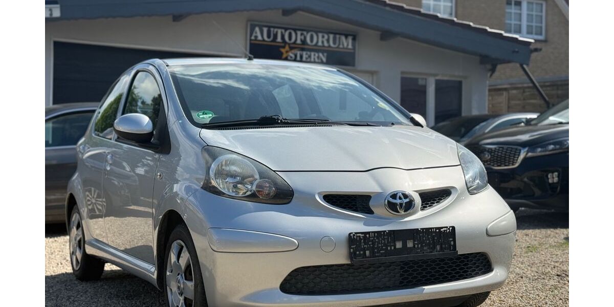 Toyota Aygo (X) 49.000 km 4.900 &euro; Berlin 12353