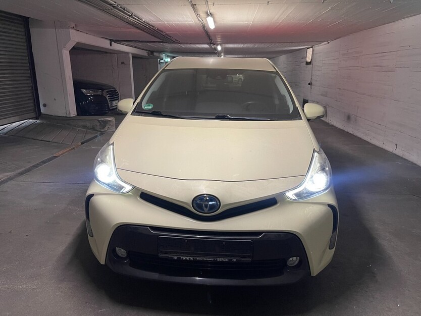 Toyota Prius Plus 227.000 km 16.499 € Berlin 10178