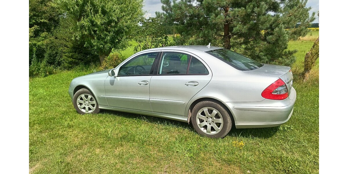 Mercedes-Benz E 200 223.000 km 5.300 &euro; Brieselang 14656