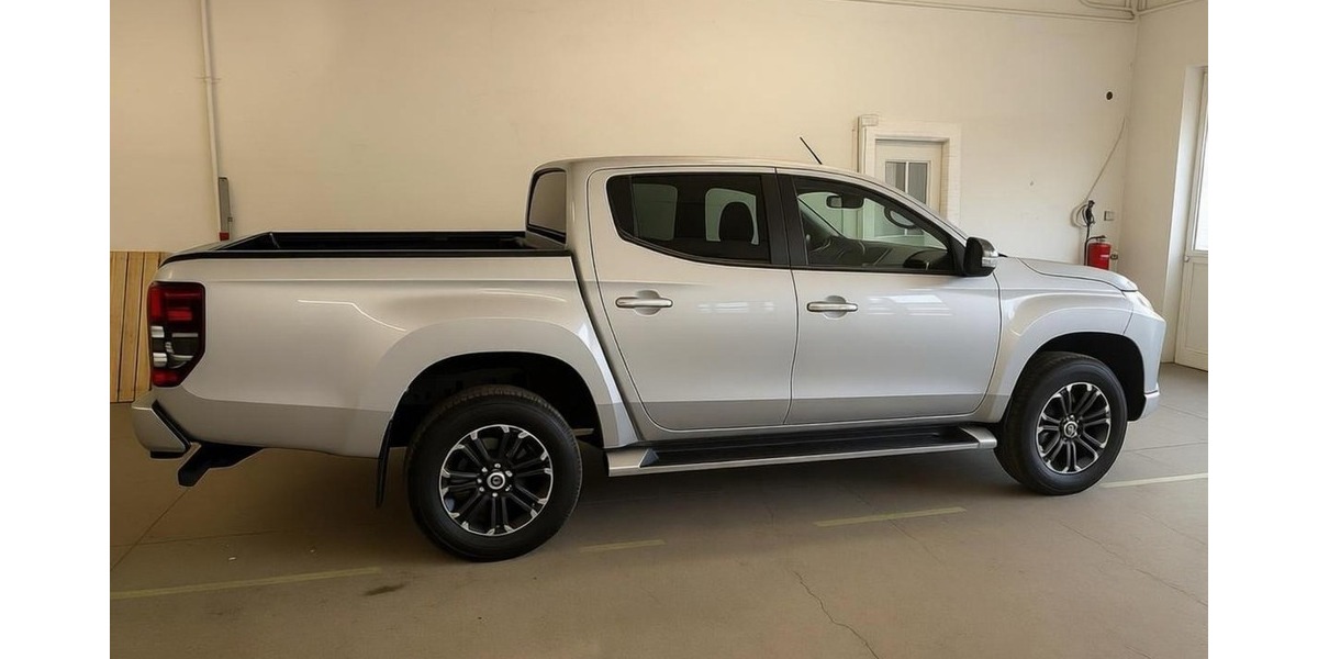 Mitsubishi L200 2.2 4x4 DI-D Aut. Leder Ahk. Dk 84.050 km 27.900 &euro; Berlin 10247