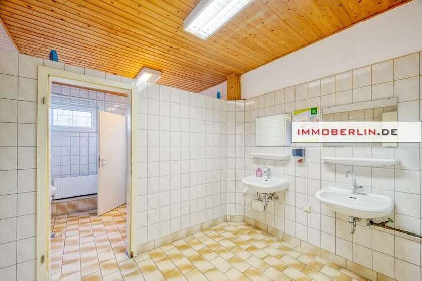 Halle in Woltersdorf 5.700.000 € 4362 m²