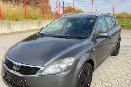 Kia ceed / Ceed 220.000 km 1.999 &euro; werneuchen 16356