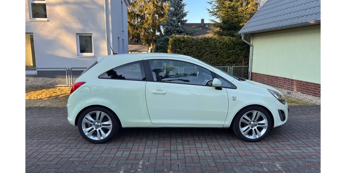 Opel Corsa 111.276 km 3.949 &euro; Brieselang 14656
