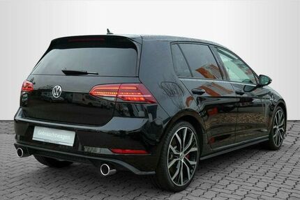 VW Golf 110.000 km 20.400 € Berlin 12277