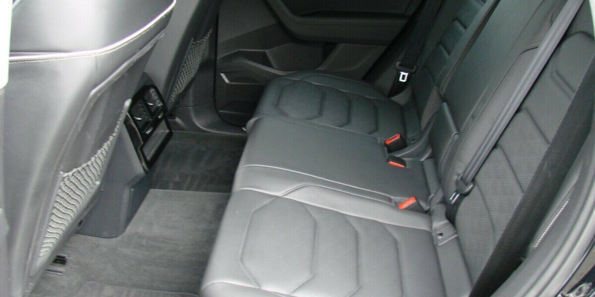 VW Touareg 3.0TDi Elegance 4Motion ACC Luftfederung I 149.571 km 32.980 &euro; Falkensee 14612