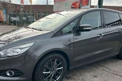 Ford S-Max 121.000 km 15.950 &euro; Berlin-Spandau 13585