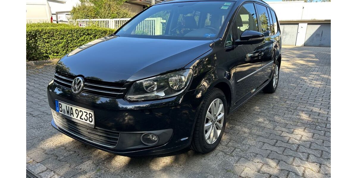 VW Touran 284.000 km 5.700 &euro; Berlin 12169