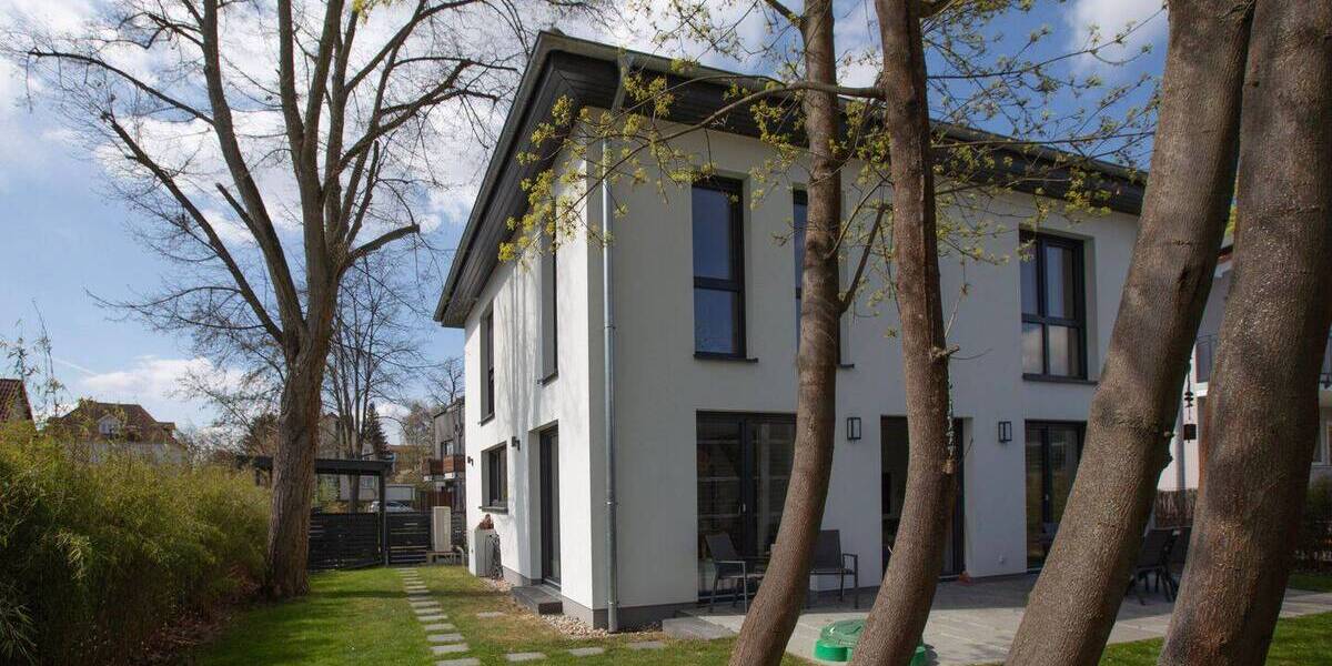 Einfamilienhaus Berlin Niederschönhausen - 5 Zimmer, 145 m&sup2;, 3.300&euro; | Angebot:26435714