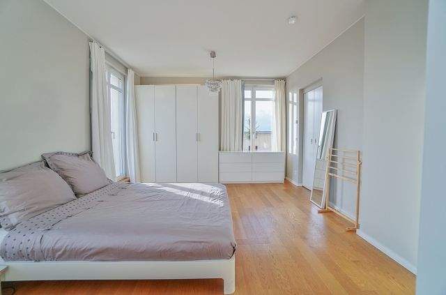 Befristet auf 2 Jahre: Über den Dächern des Prachtboulevards - Möblierte Terrassenwohnung am Frankfurter Tor 2 zimmer