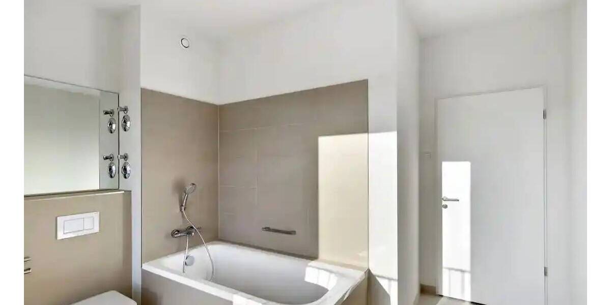 Etagenwohnung Berlin Mitte - 3 Zimmer, 83 m&sup2;, 1.971&euro; | Angebot:26595799