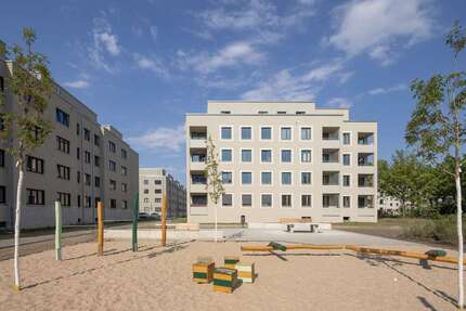Wohnung Berlin Hellersdorf - 3 Zimmer, 75 m&sup2;, 1.200&euro; | Angebot:27334557