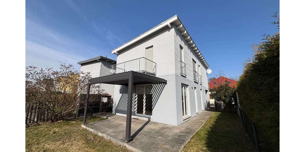 Einfamilienhaus Berlin Treptow-Köpenick - 4.5 Zimmer, 130 m&sup2;, 2.380&euro; | Angebot:25973380